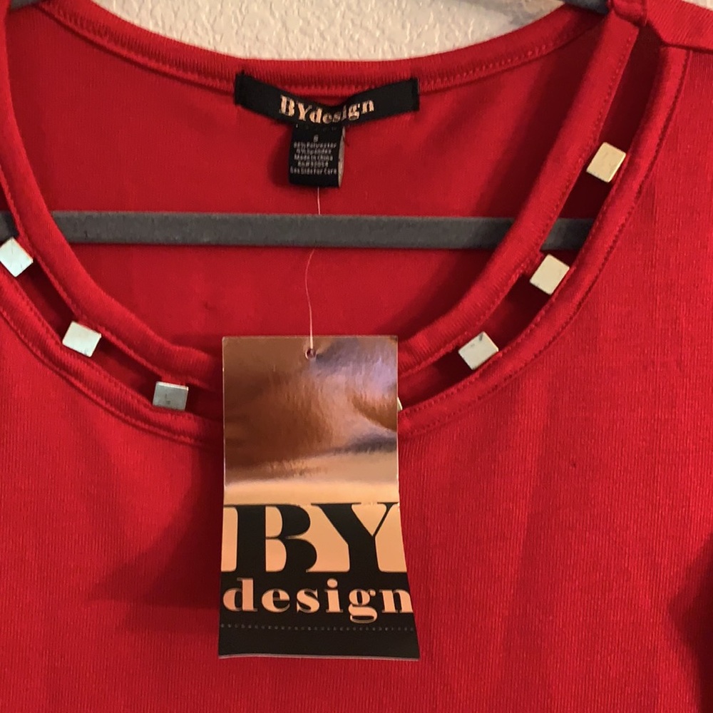 Red Shirt - Picture 3 of 3